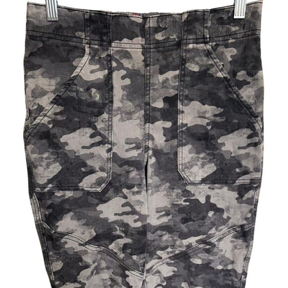 Spanx Stretch Twill Cargo Jogger Camo Pull On Ankle Length In Gray Size Medium - Picture 5 of 12
